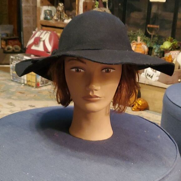 Ladies Wide Brim Felt Hat boho style - Picture 1 of 7
